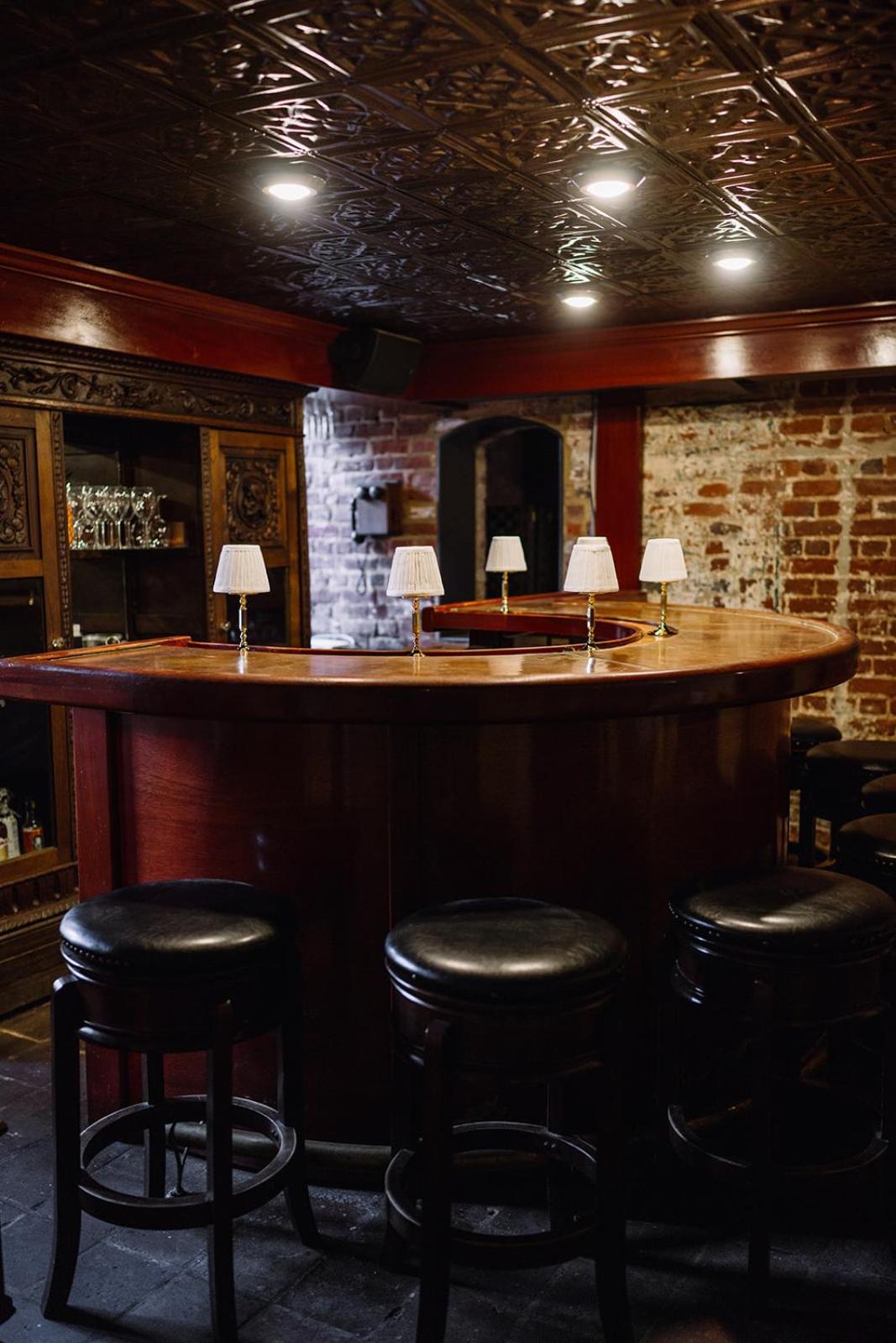 Ironclad Inn And Bourbon Room Fredericksburg Exterior photo